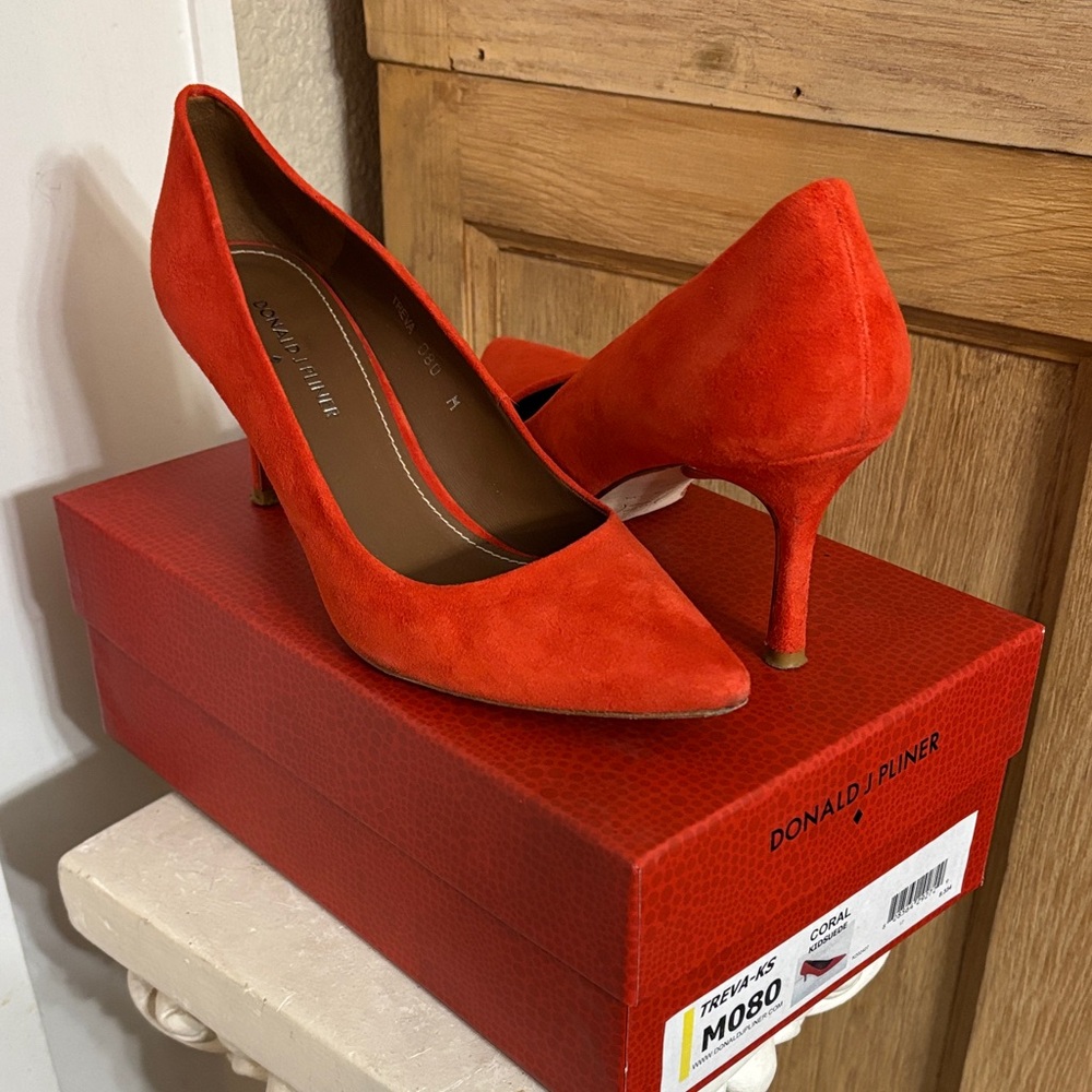 Donald J. Pliner Coral Suede Treva-KS Heels